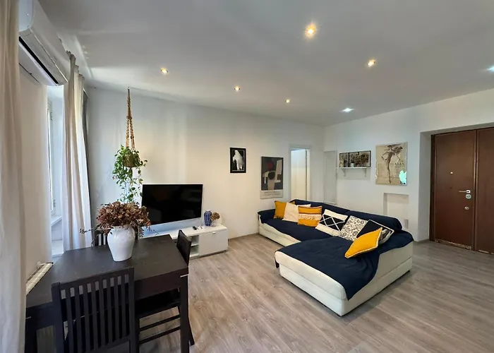 Apartment Hydrangeas Flat In Centocelle Rom